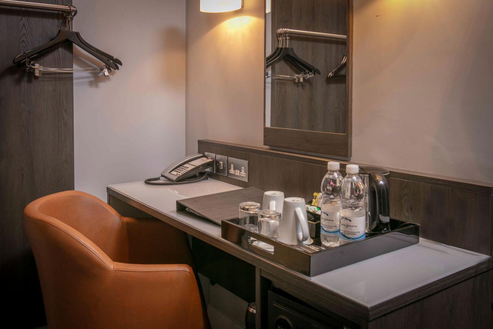 Best Western Plus Vauxhall Hotel Лондон Экстерьер фото